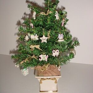 2004 Lenox Advent Family Celebration Christmas Tree With 25 Ornaments & 10 Bows